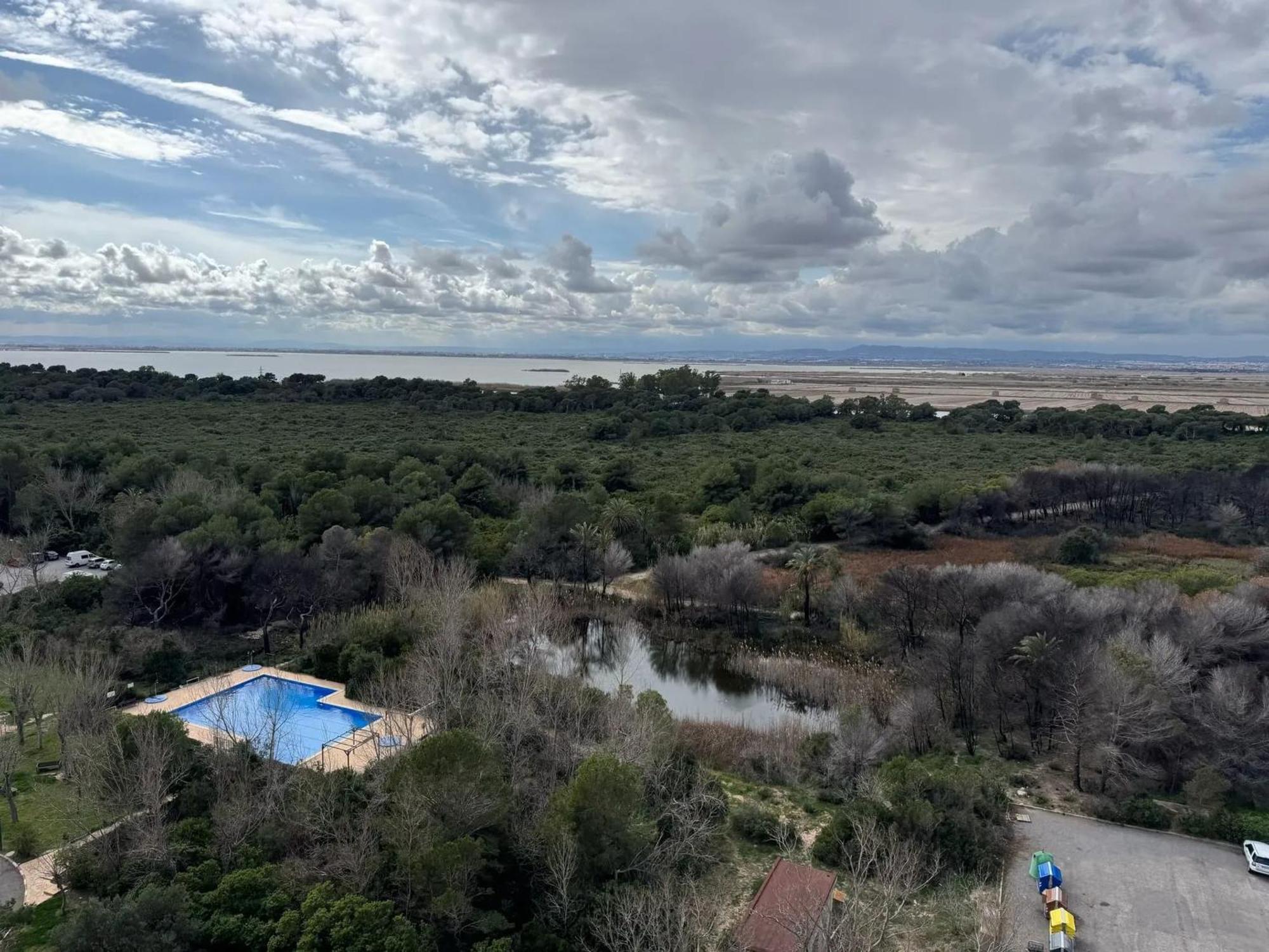 Spacious Apartment In Valencia With Sea View - 160 Sqm Экстерьер фото