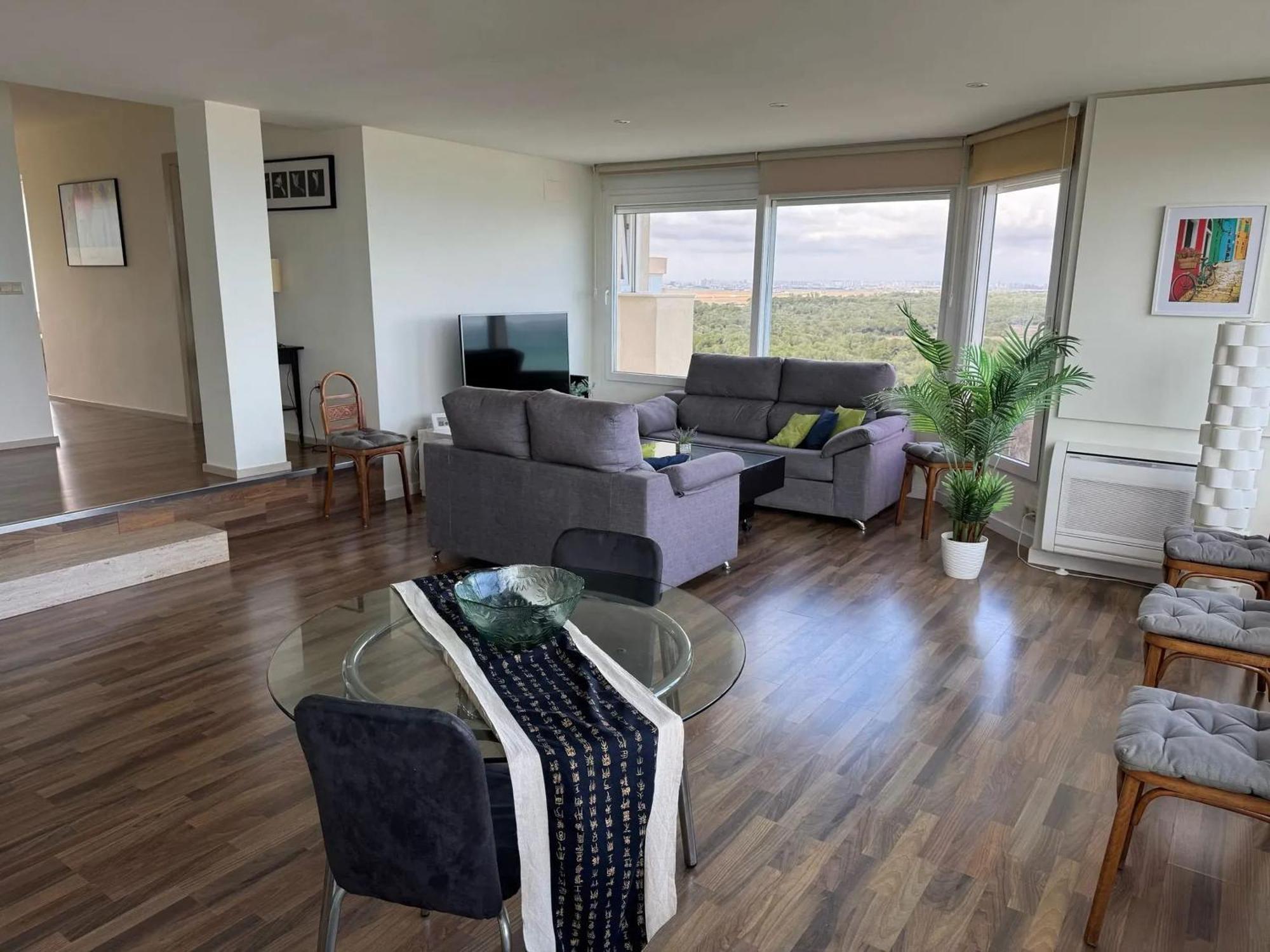 Spacious Apartment In Valencia With Sea View - 160 Sqm Экстерьер фото