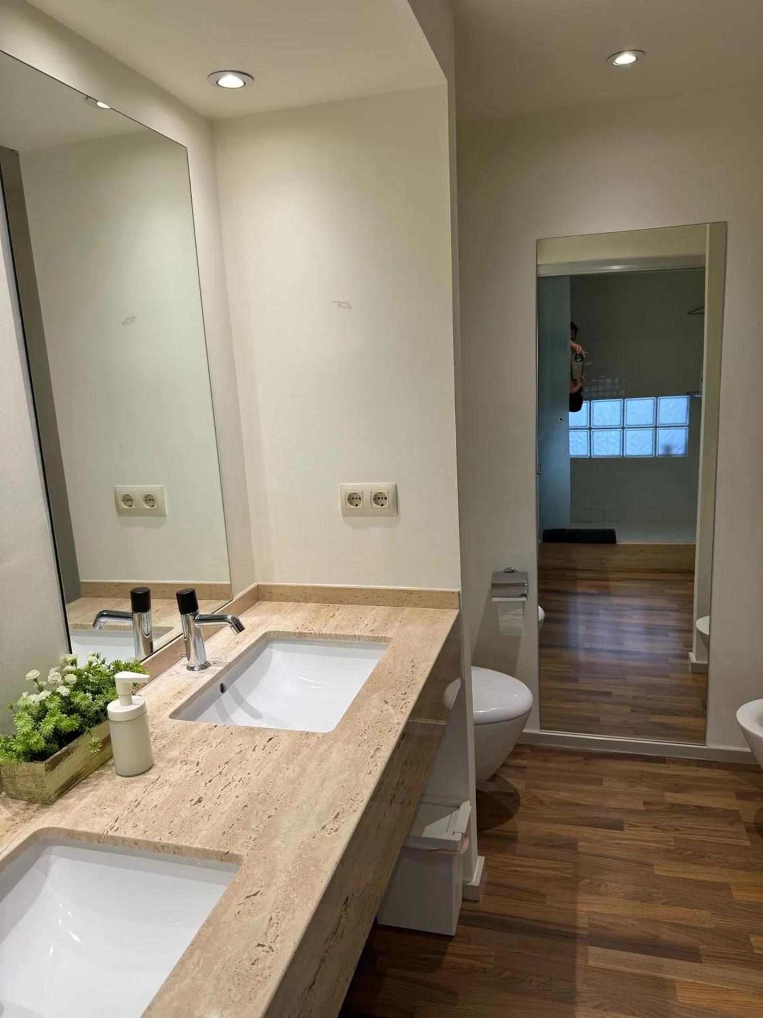 Spacious Apartment In Valencia With Sea View - 160 Sqm Экстерьер фото